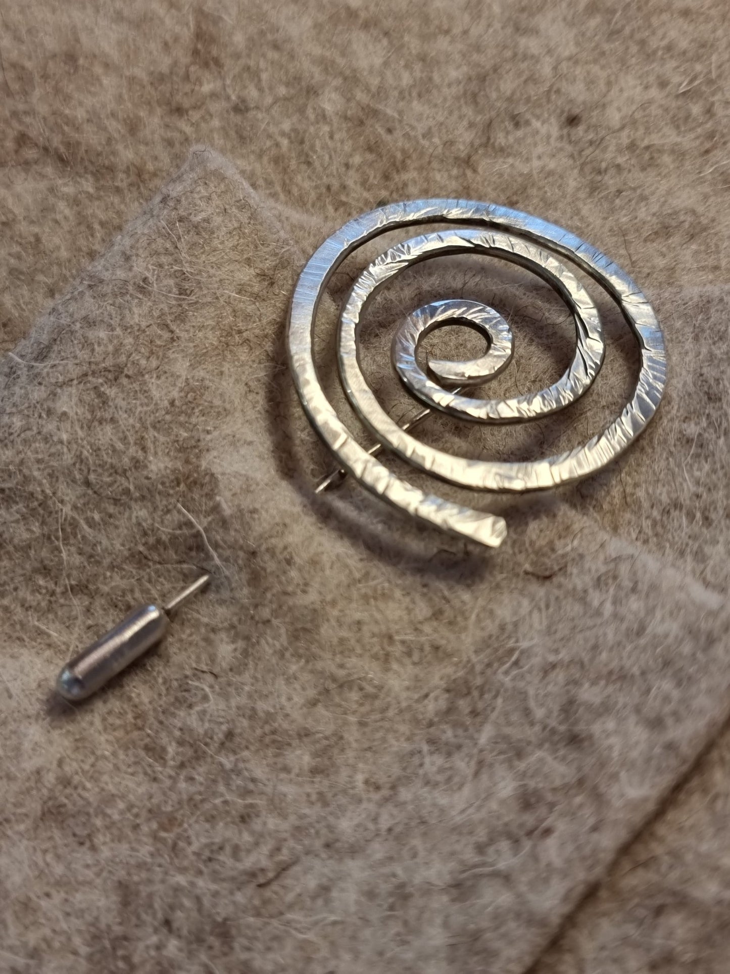 Silver swirly pin - Thursday 9th October