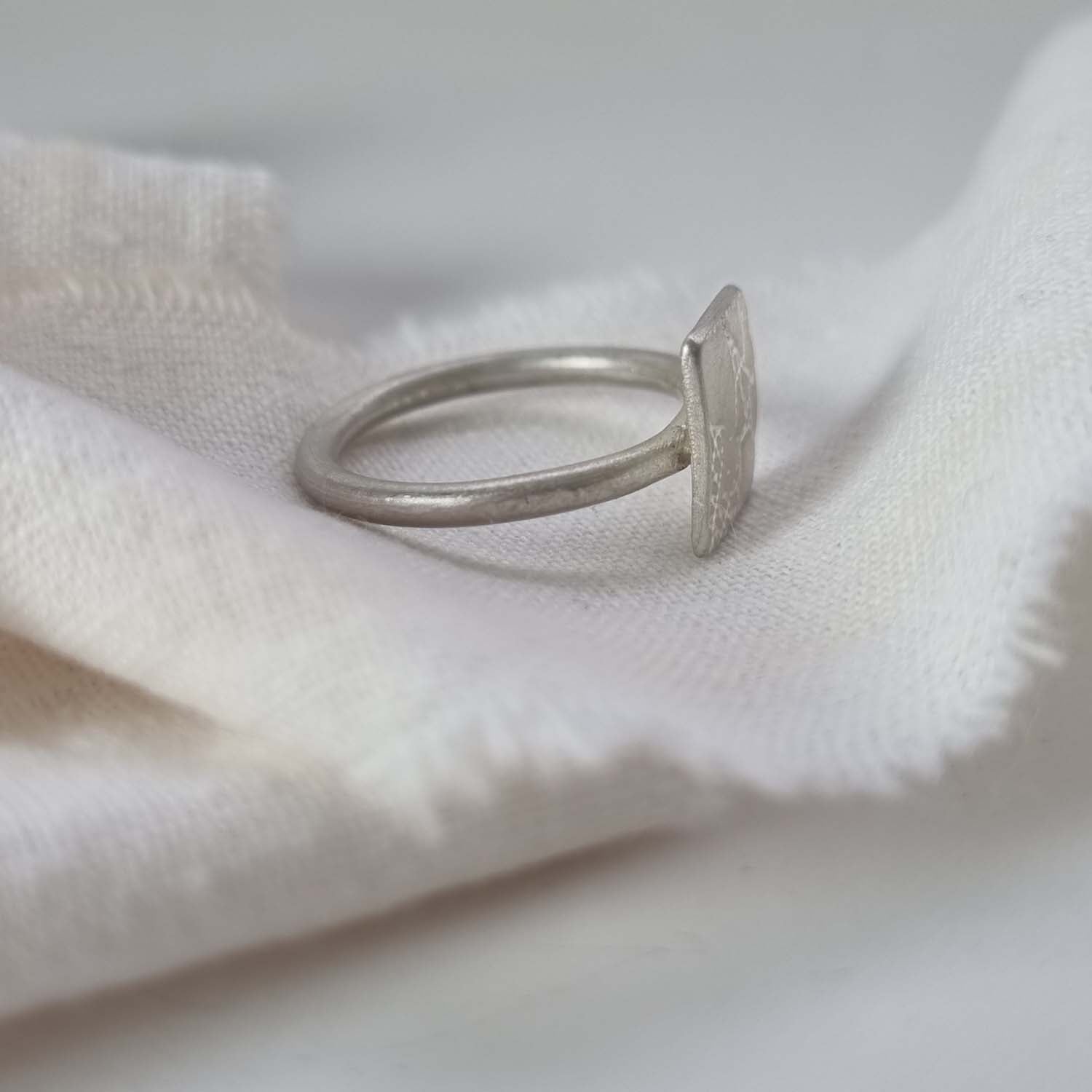 Frosted lace ring - The Studio at Wirksworth