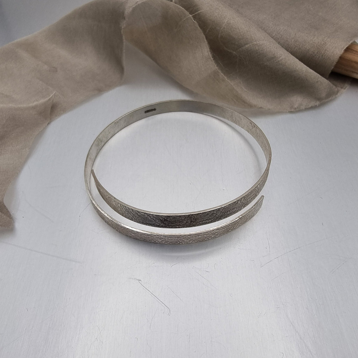 Narrow lace open bangle - The Studio at Wirksworth