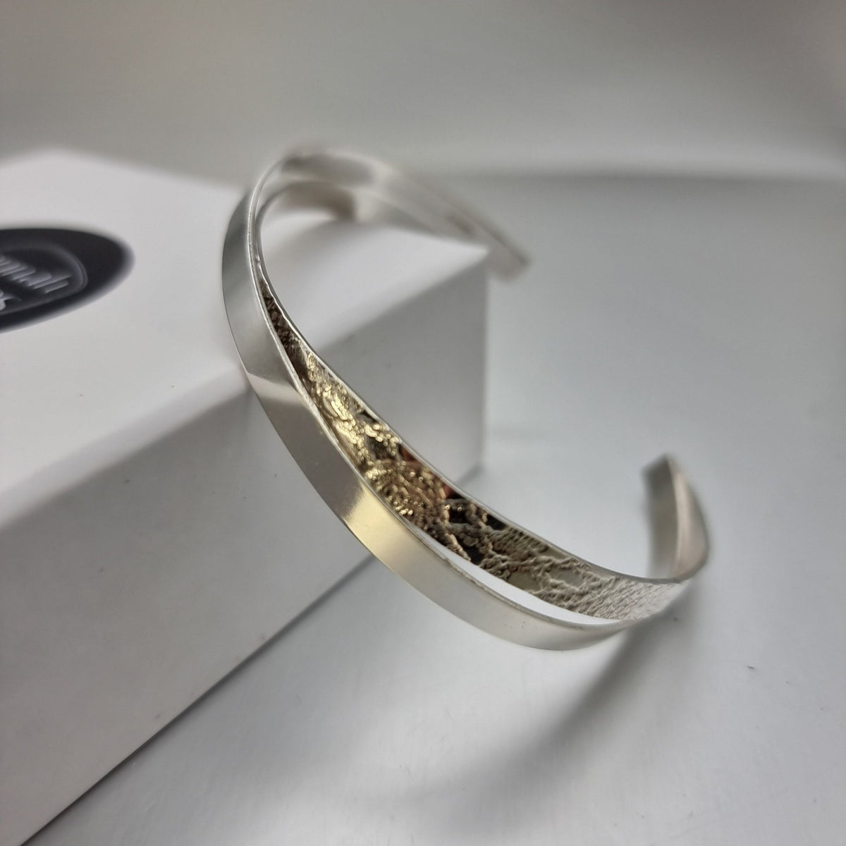 Narrow lace open bangle - The Studio at Wirksworth
