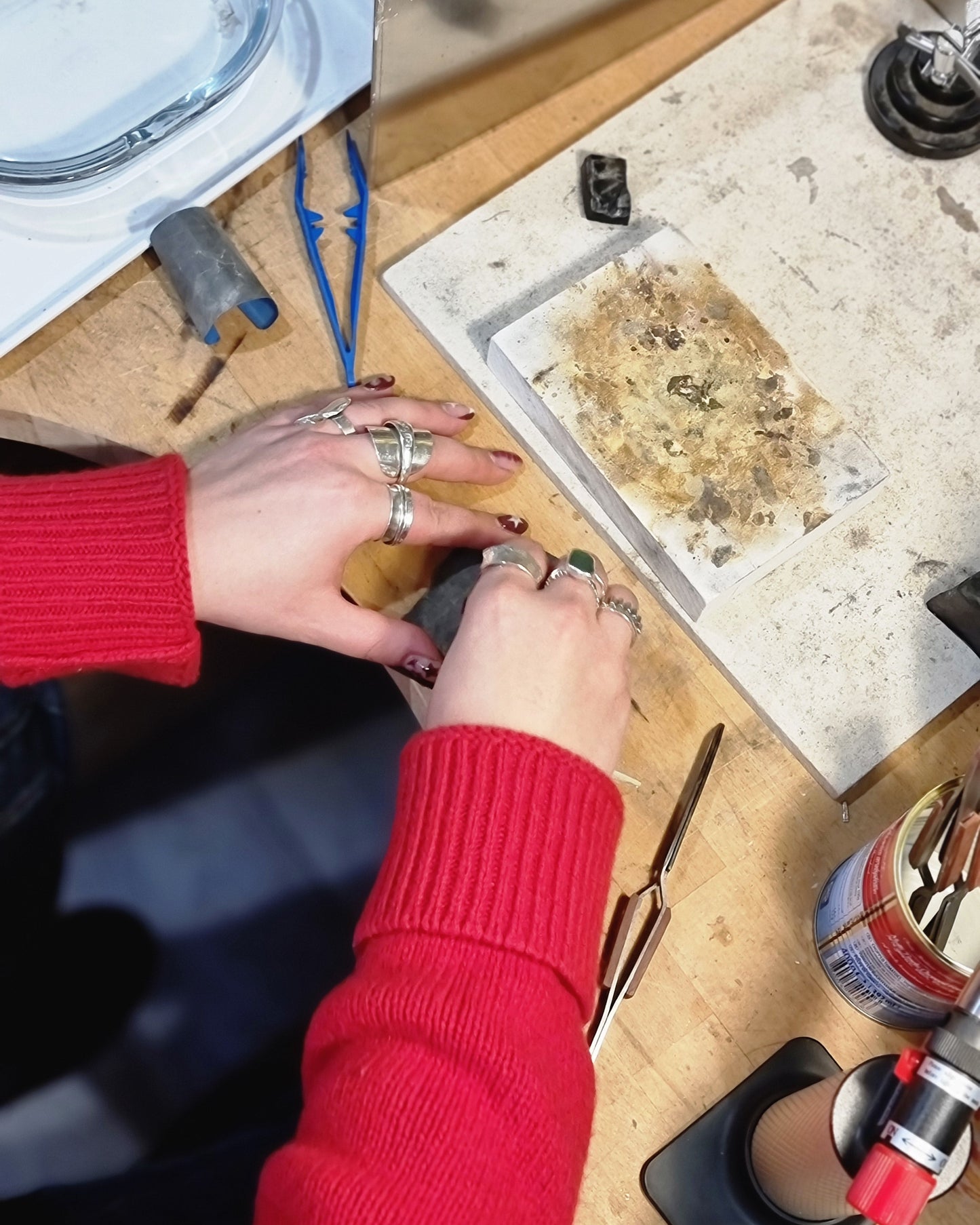 Beginner jewellery-making experiences